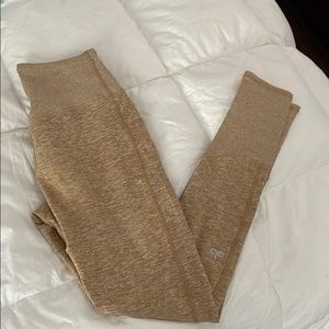 Alo soft lounge legging Caramel heather size small